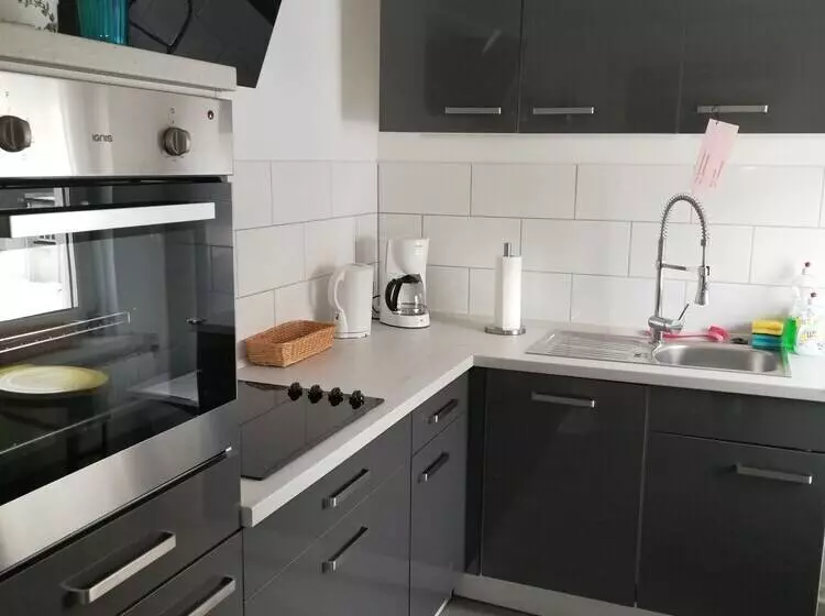 Eleonora Apartment