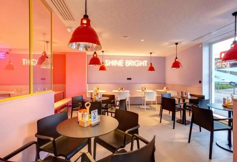 Meininger Hotel Lyon Centre Berthelot