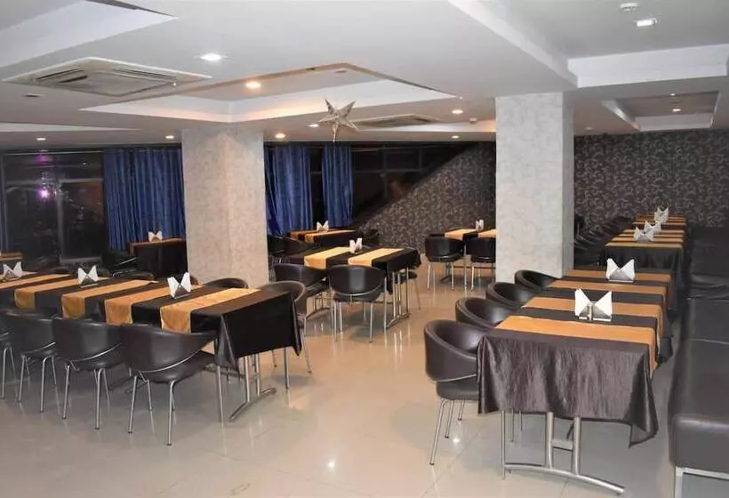 Otel Aditya