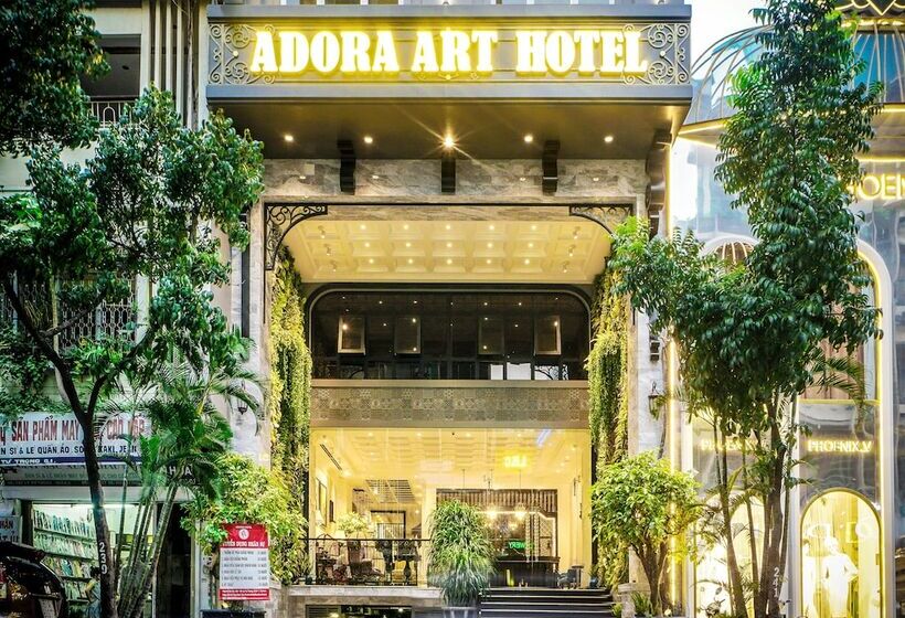 هتل Adora Art