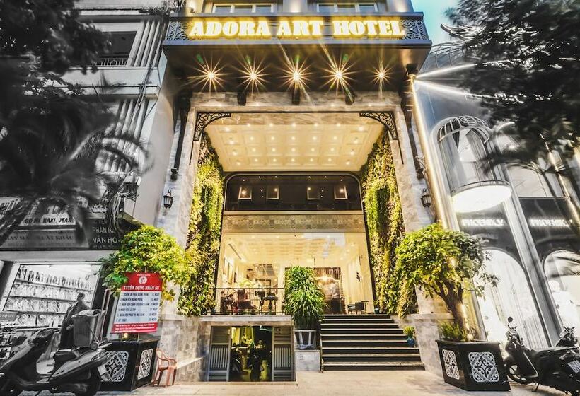 هتل Adora Art