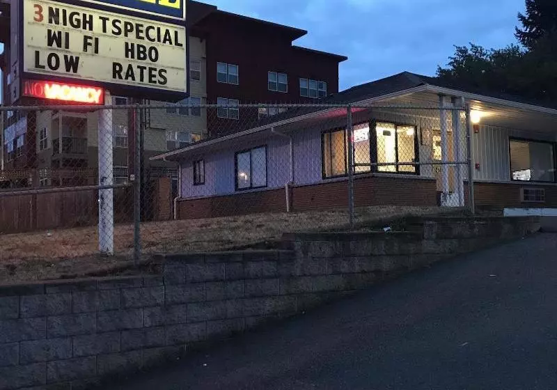 New West Motel