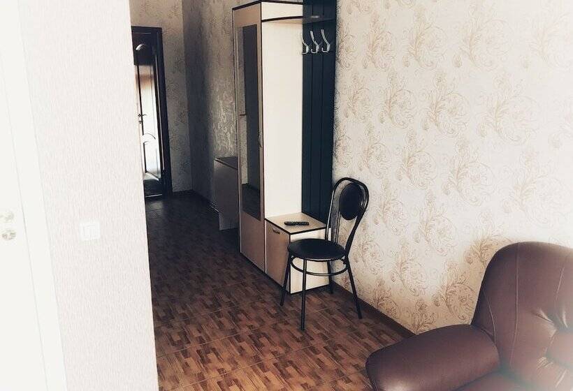 بنسيون Argo Guest House