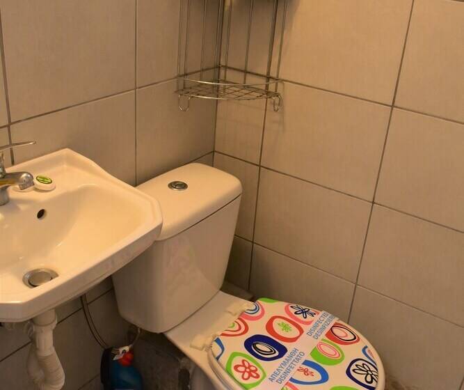 Small & Cozy Flat Near Hospitals