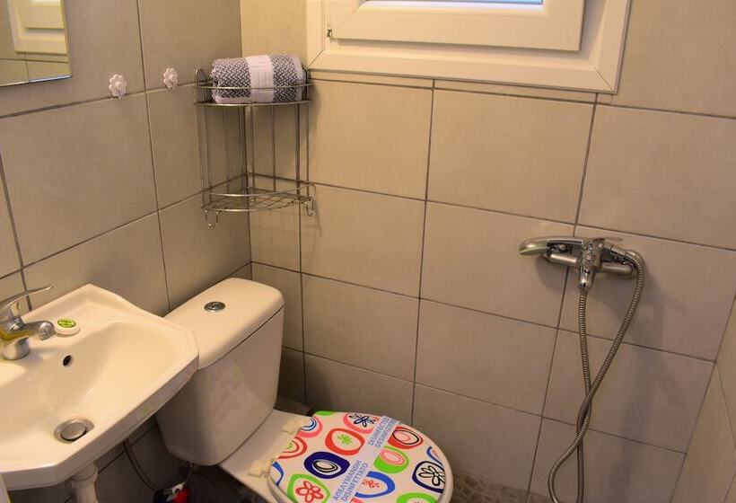 Small & Cozy Flat Near Hospitals