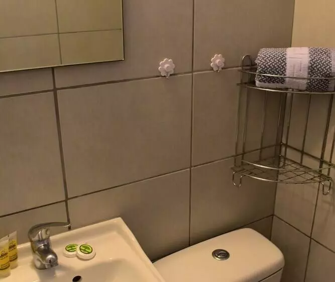 Small & Cozy Flat Near Hospitals