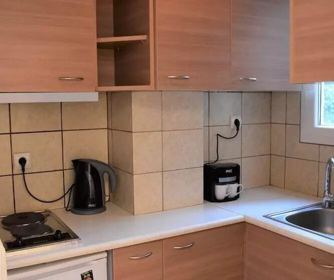 Small & Cozy Flat Near Hospitals