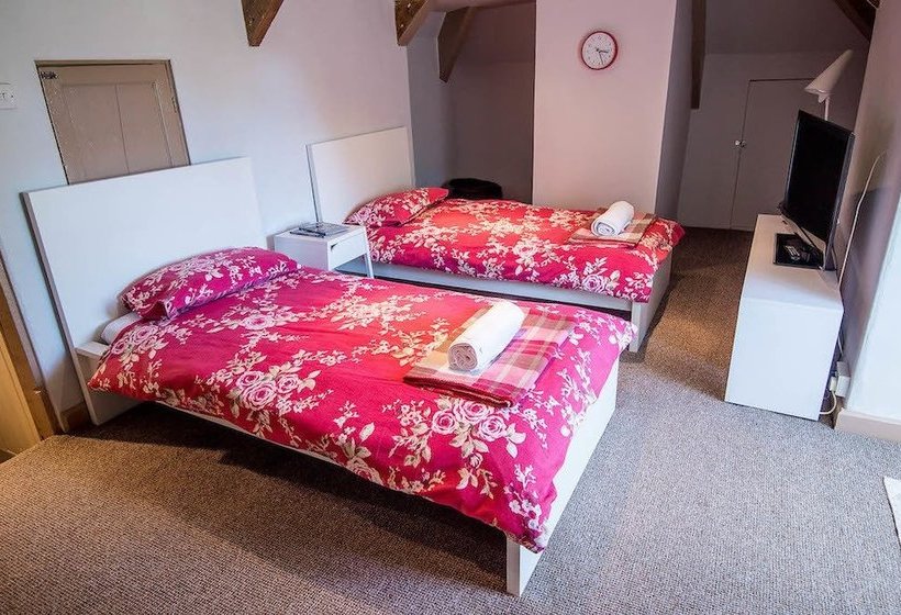 The Cors Country House