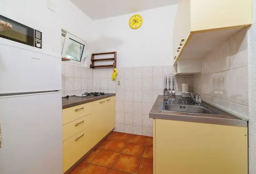 Apartments Mirela