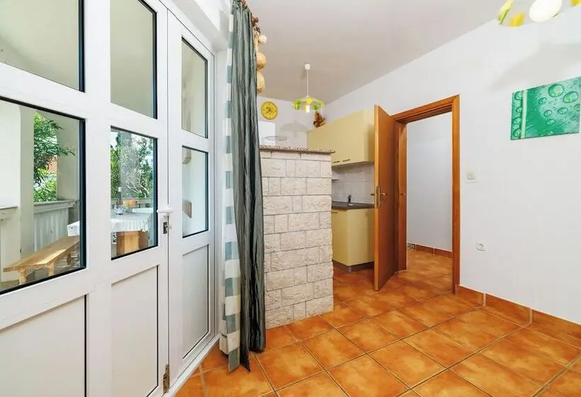 Apartments Mirela