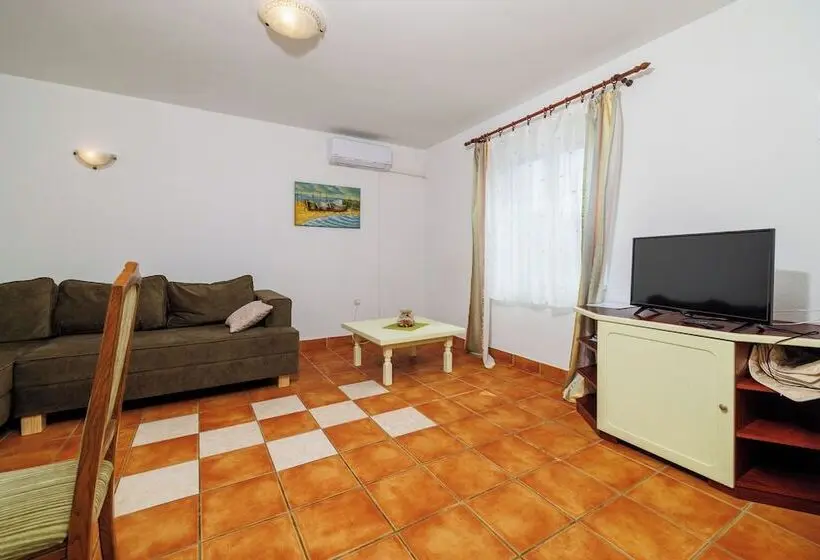 Apartments Mirela