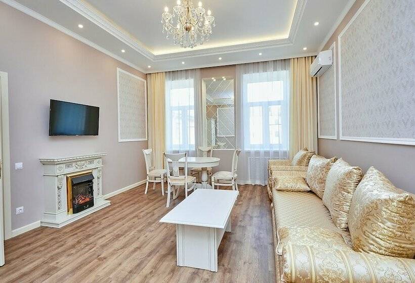 Apartments On Italianskaya 11