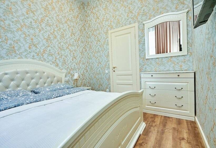 Apartments On Italianskaya 11