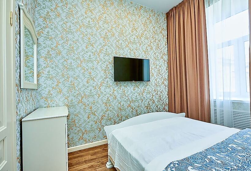 Apartments On Italianskaya 11