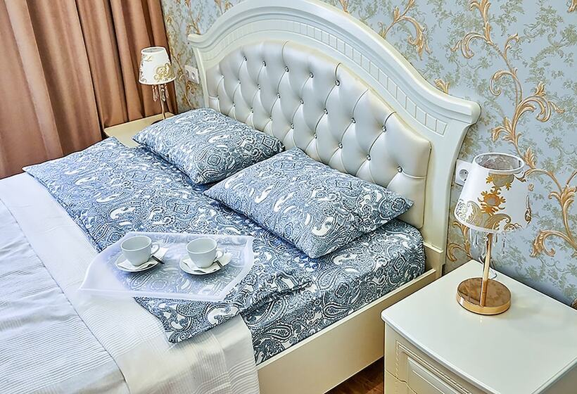 Apartments On Italianskaya 11