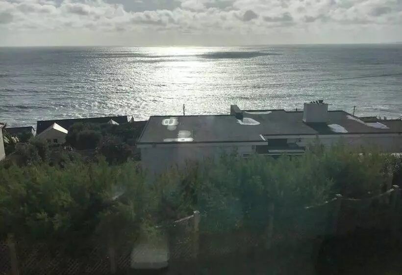 5 Bedroom Detached House With Amazing Sea Views