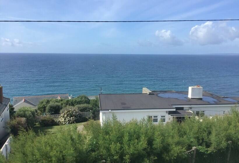 5 Bedroom Detached House With Amazing Sea Views