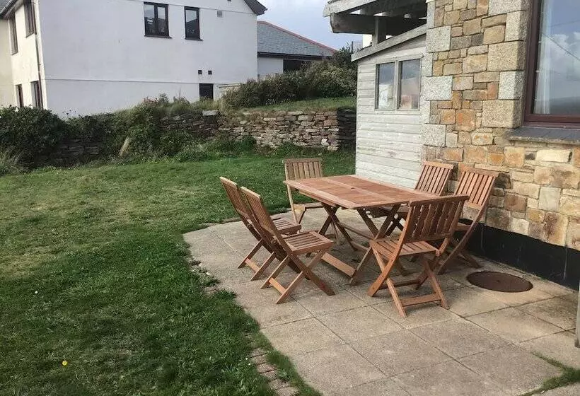 5 Bedroom Detached House With Amazing Sea Views