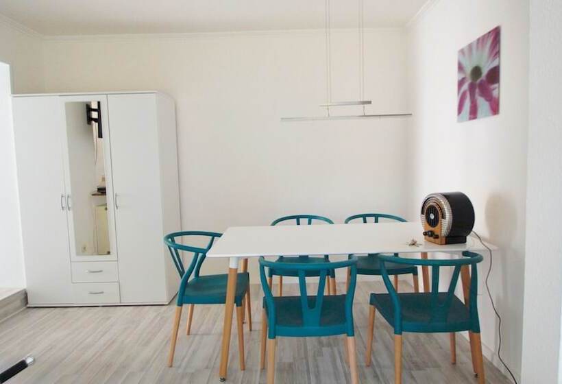 Ferienwohnungen  Bergisch Gladbach Gl234