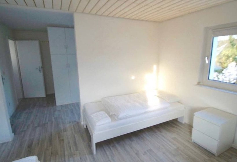 Ferienwohnungen  Bergisch Gladbach Gl234