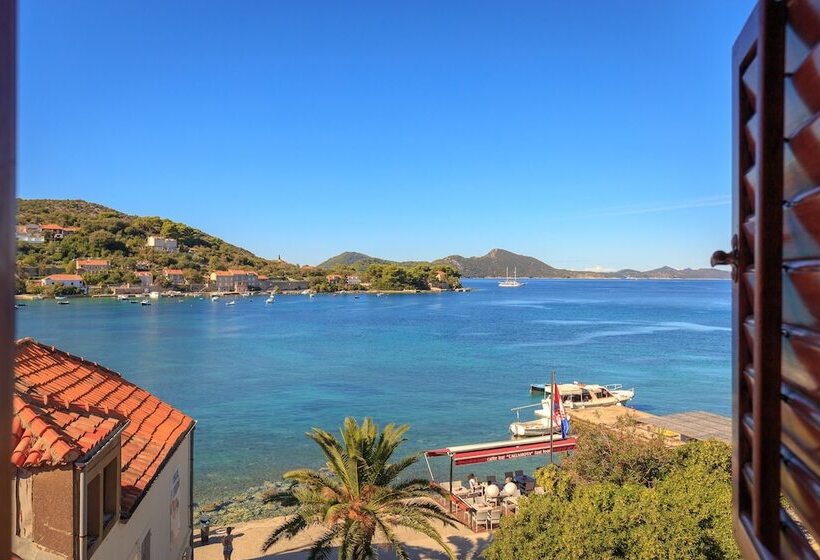 Hedera Estate, Villa Hedera Xi