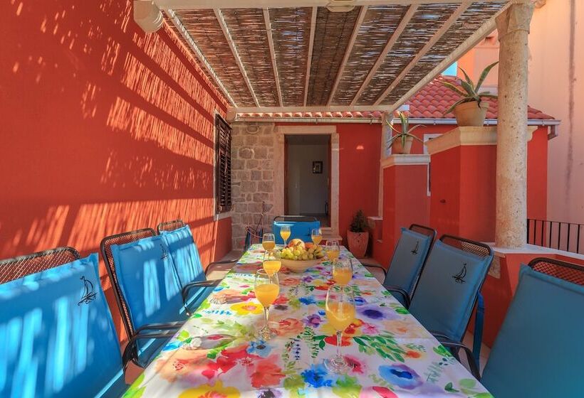 Hedera Estate, Villa Hedera Xi