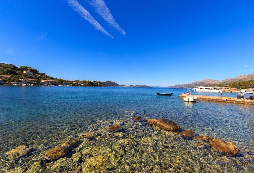 Hedera Estate, Villa Hedera Xi