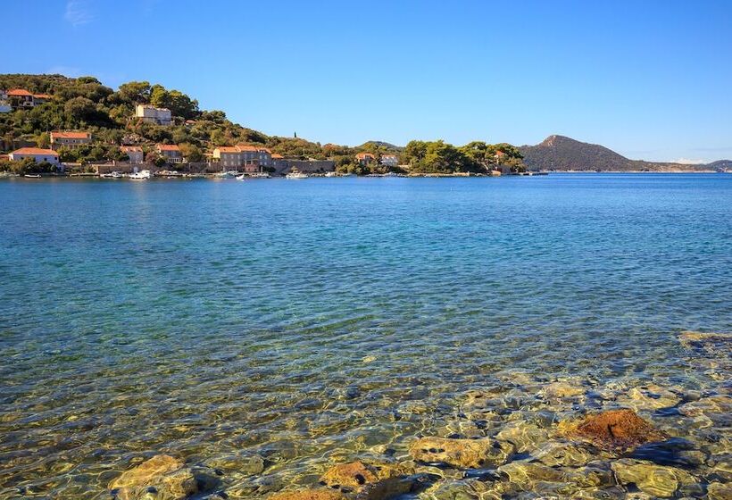 Hedera Estate, Villa Hedera Xi