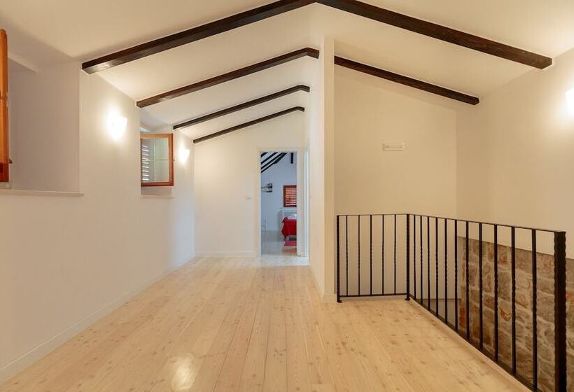 Hedera Estate, Villa Hedera Xi