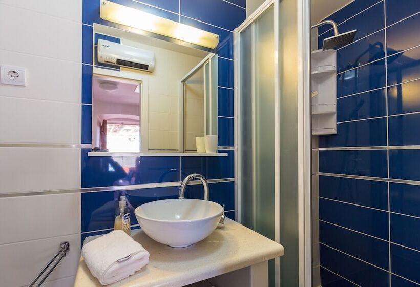 Hedera Estate, Villa Hedera Xi