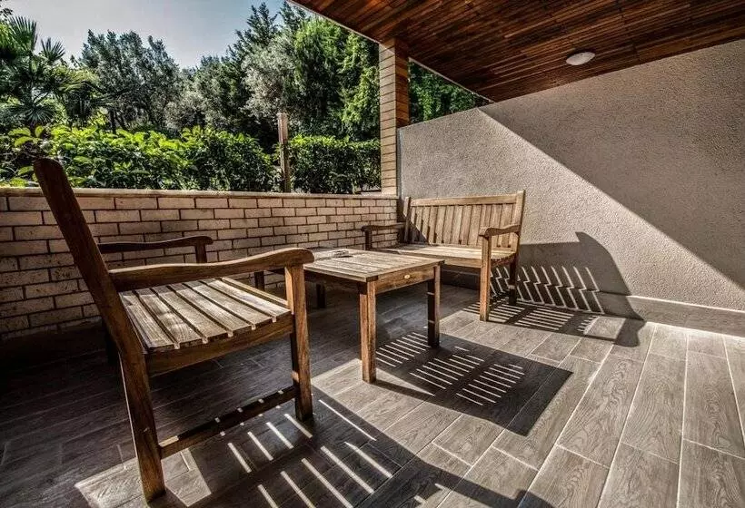 هتل Heybeli̇ Garden