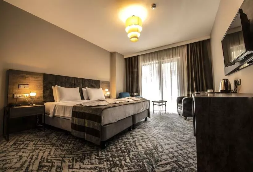 هتل Heybeli̇ Garden