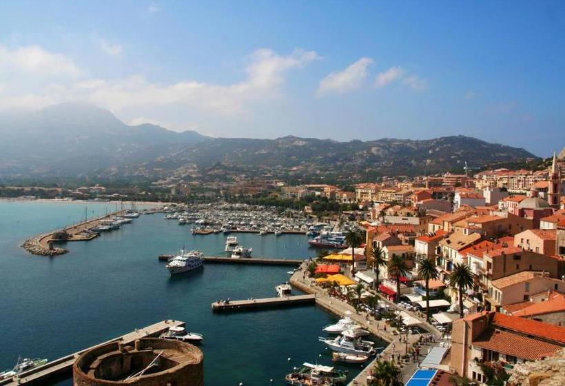 Maison De Vacances Enchantee A Calvi Avec Vue Sur Mer Et Montagne