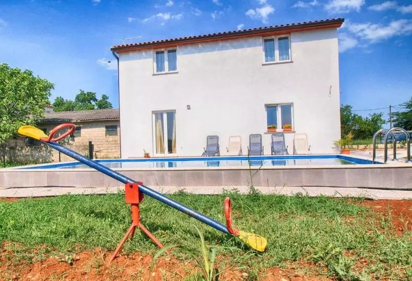 House Andrej 1372