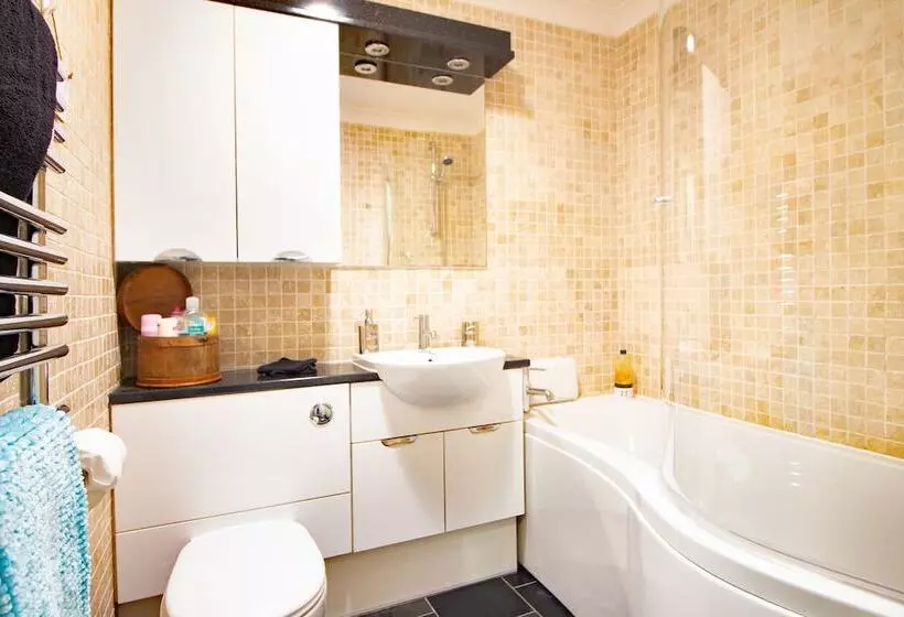 Old Lodge Apartment