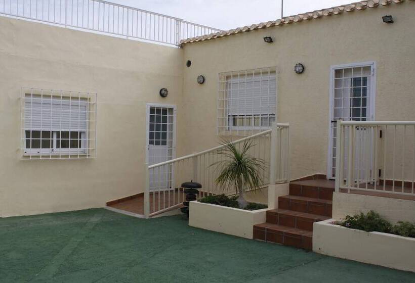 بنسيون La Estancia Del Rincon