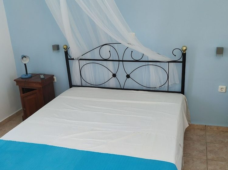 بنسيون Papikinou Studio