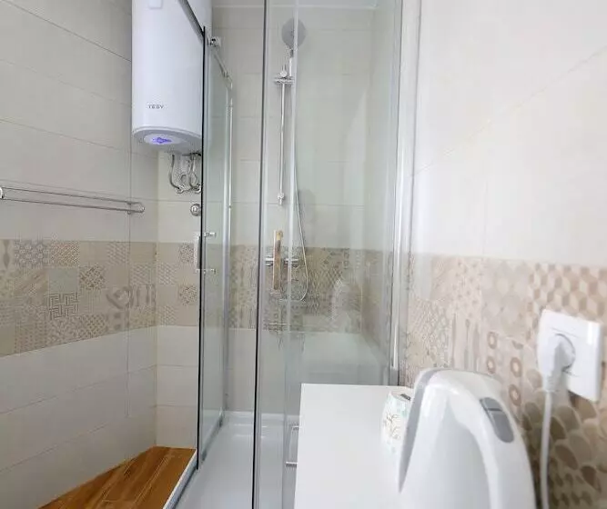 ペンション Pyrotima Apartments