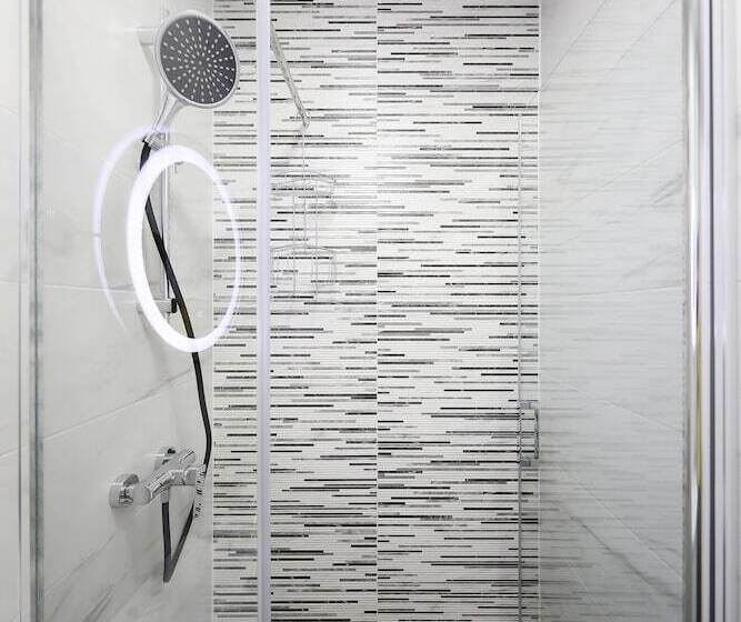 ペンション Pyrotima Apartments