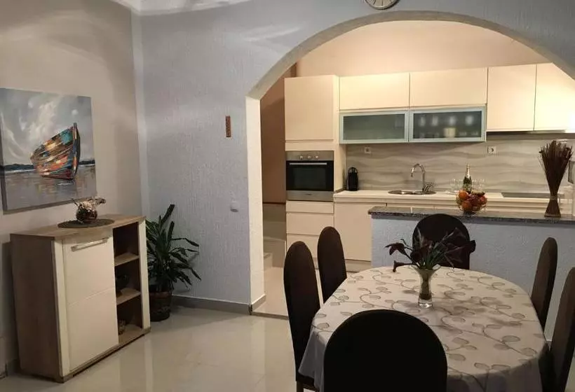 Apartments Bikić