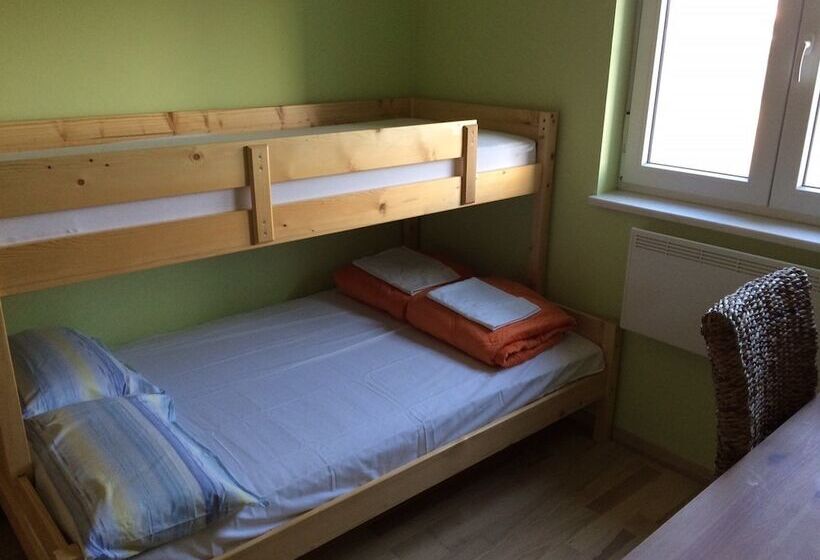 Apartment Hennion / Two Bedrooms A3 Liam