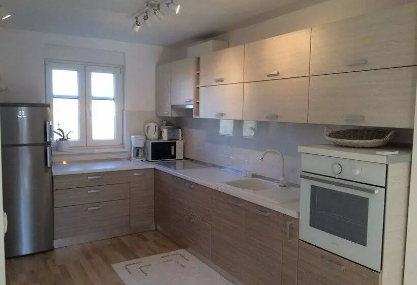 Apartment Hennion / Two Bedrooms A3 Liam