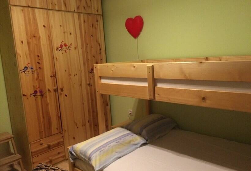 Apartment Hennion / Two Bedrooms A3 Liam