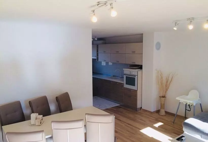 Apartment Hennion / Two Bedrooms A3 Liam