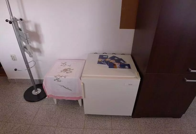 Apartment In Premantura With Garage Near Kamenjak