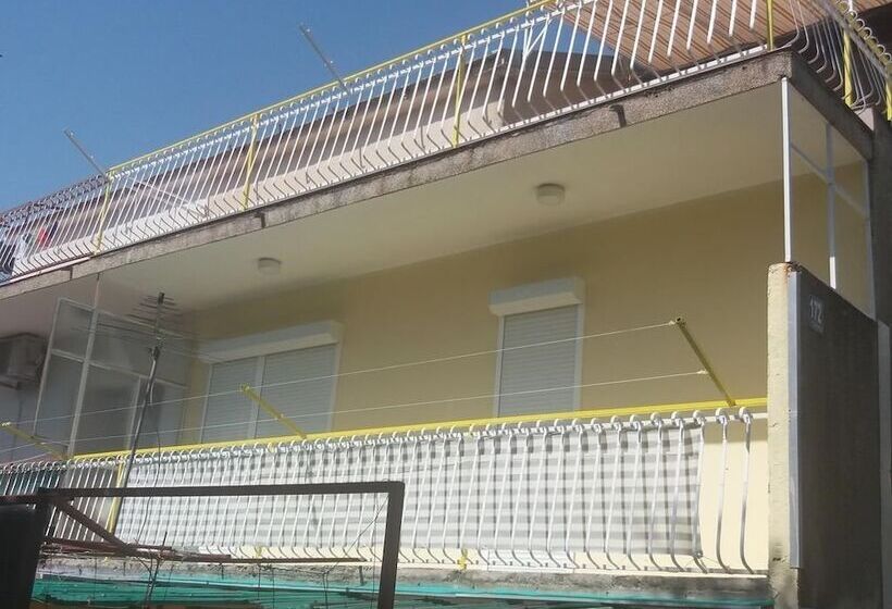 Apartment Jagoda / Two Bedrooms A1