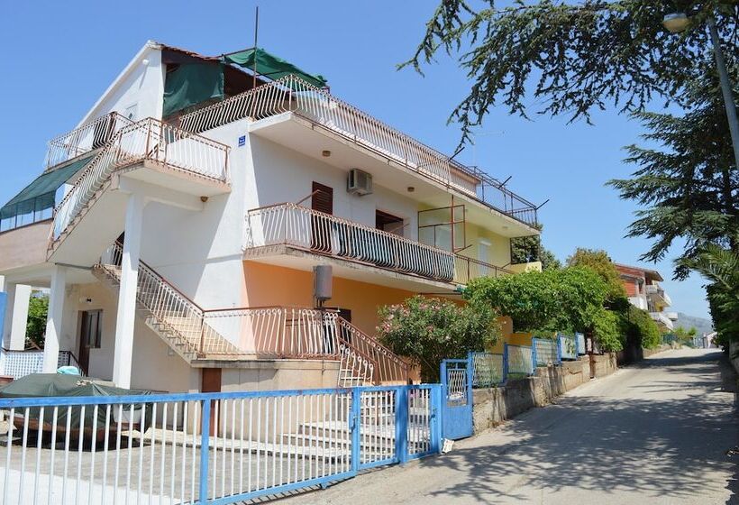 Apartment Jagoda / Two Bedrooms A1