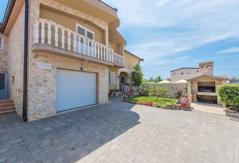 Apartments Mirjana Privlaka / A1 Two Bedrooms