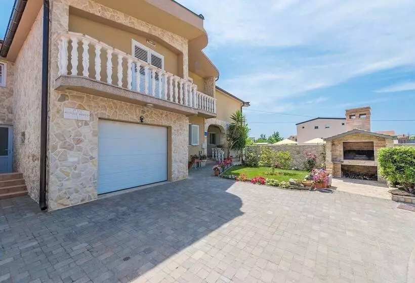 Apartments Mirjana Privlaka / A1 Two Bedrooms