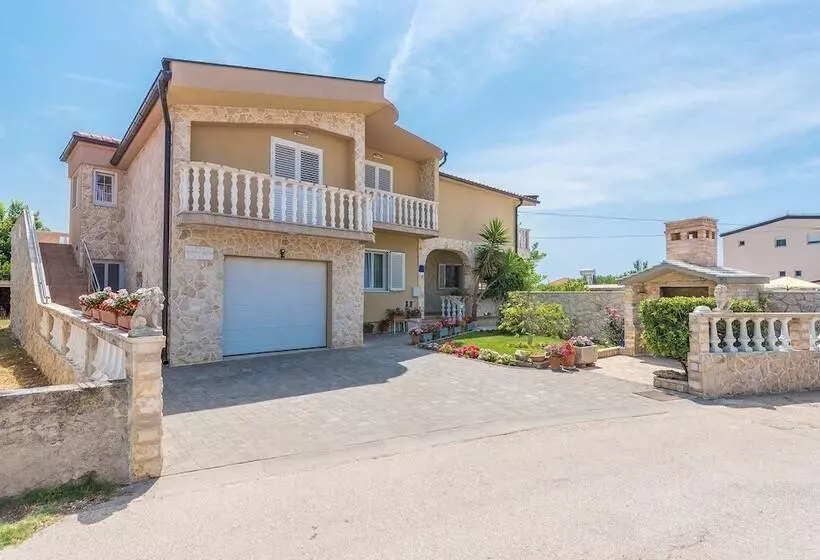 Apartments Mirjana Privlaka / A1 Two Bedrooms